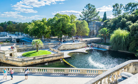 Der Garten Jardins de la Fontaine Bild vom Garten Jardins de la Fontaine