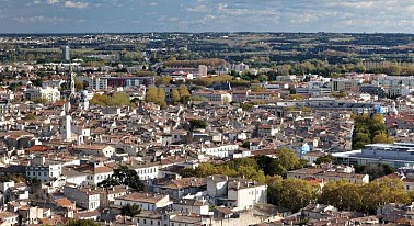 Nîmes