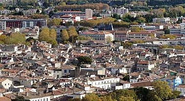 Nîmes